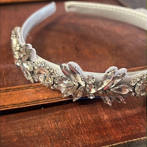 Luxury Rhinestone Headband - Picture 2 of 4
